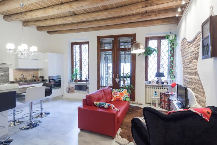 Roman Theatre 2 Br 2 Bathrooms Free Parking - Verona