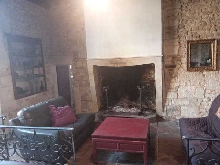 Logis De Bagnault, En Rénovation, Site Templier - Melle, France