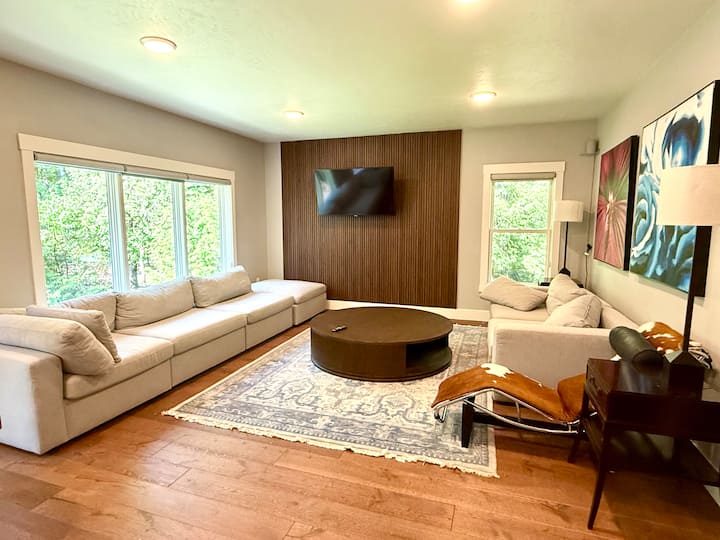 New Luxury Lake Retreat - Egg Harbor, WI