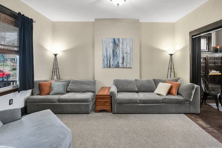 Historic Getaway - Spacious 3br, 10 Mins Downtown - Pittsburgh, PA