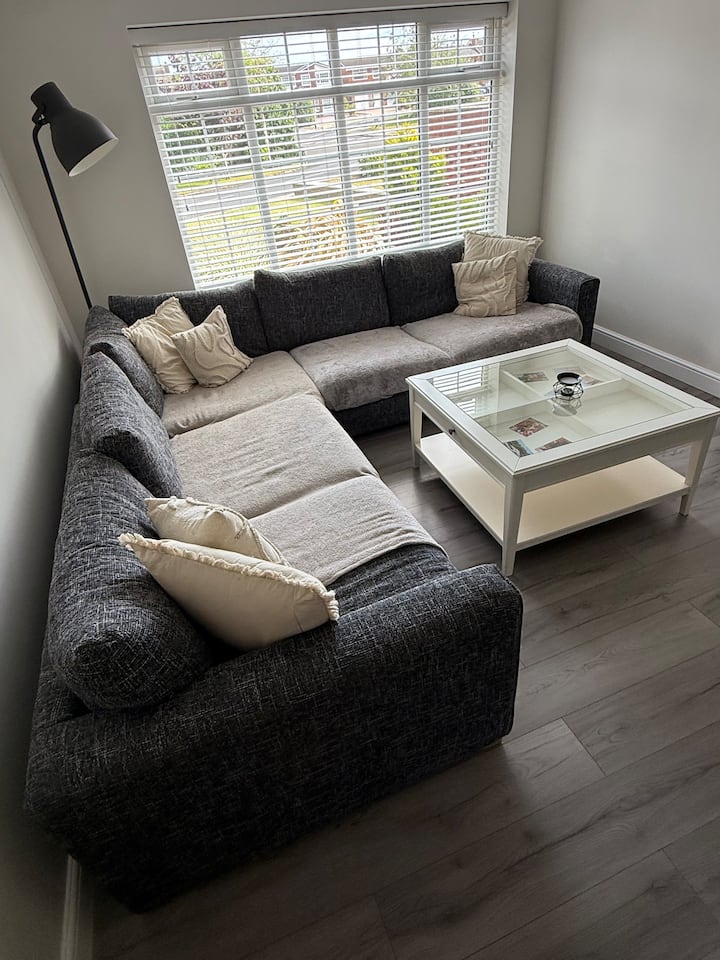 Modern, Stylish, Luxury Open 2026 Rental - Southport