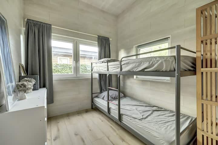 Leuk Vakantiehuisje Op Vakantiepark Kruiningergors - Hoek van Holland