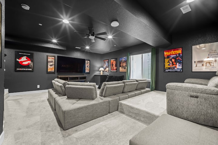 Modern Home With Firepit, Grill, And Cinema Room - Westminster, CO