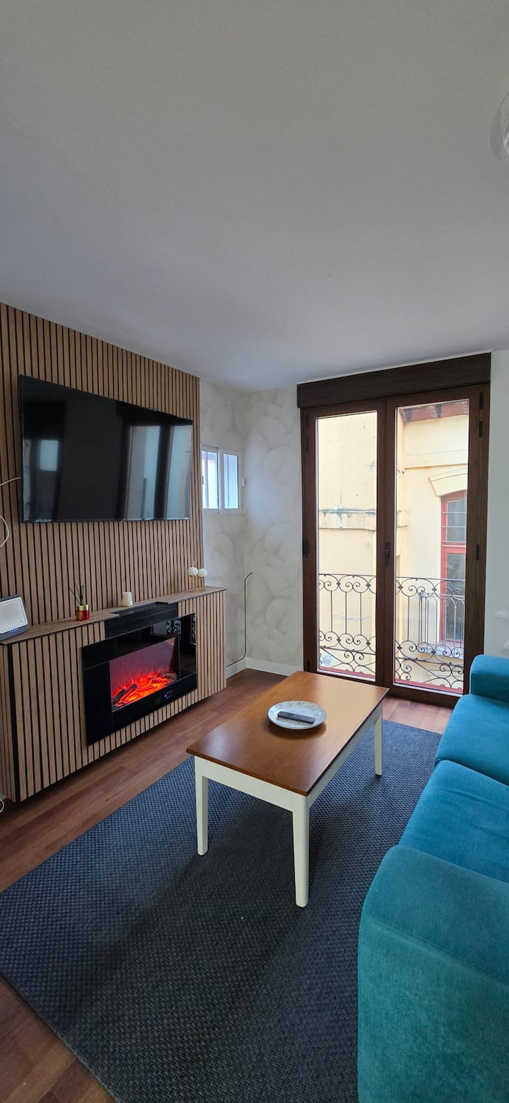 Apartamento Escalerilla Plaza Mayor. - レオン