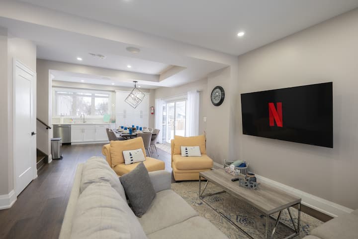3br Family Retreat | Games/parking/bbq | Sleeps 8! - Crystal Beach