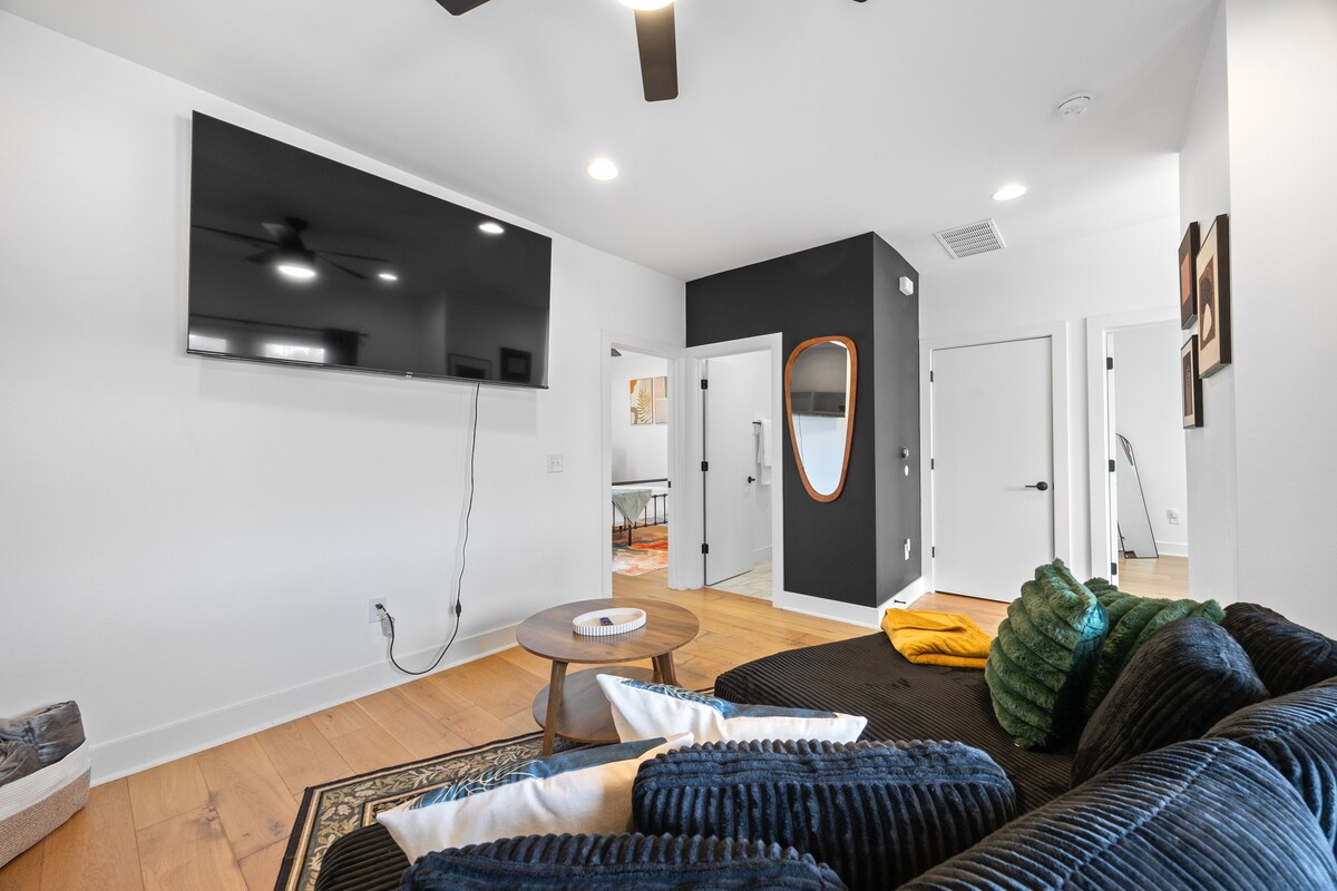 Modern 2BR East Austin Stay | Mueller & Downtown