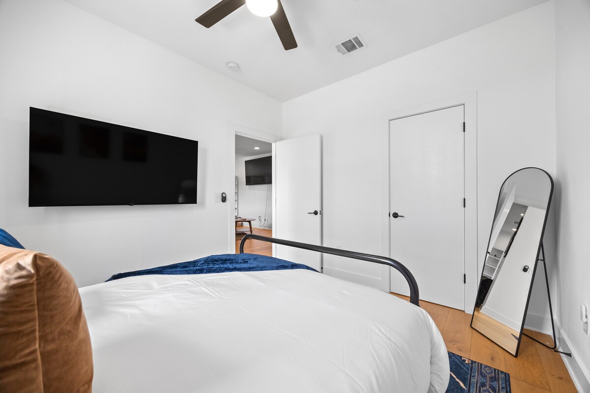 Modern 2BR East Austin Stay | Mueller & Downtown