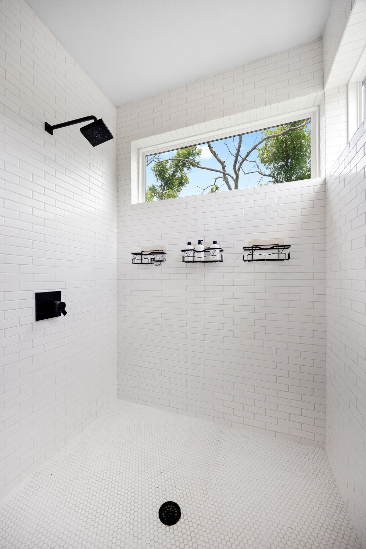 Modern 2BR East Austin Stay | Mueller & Downtown