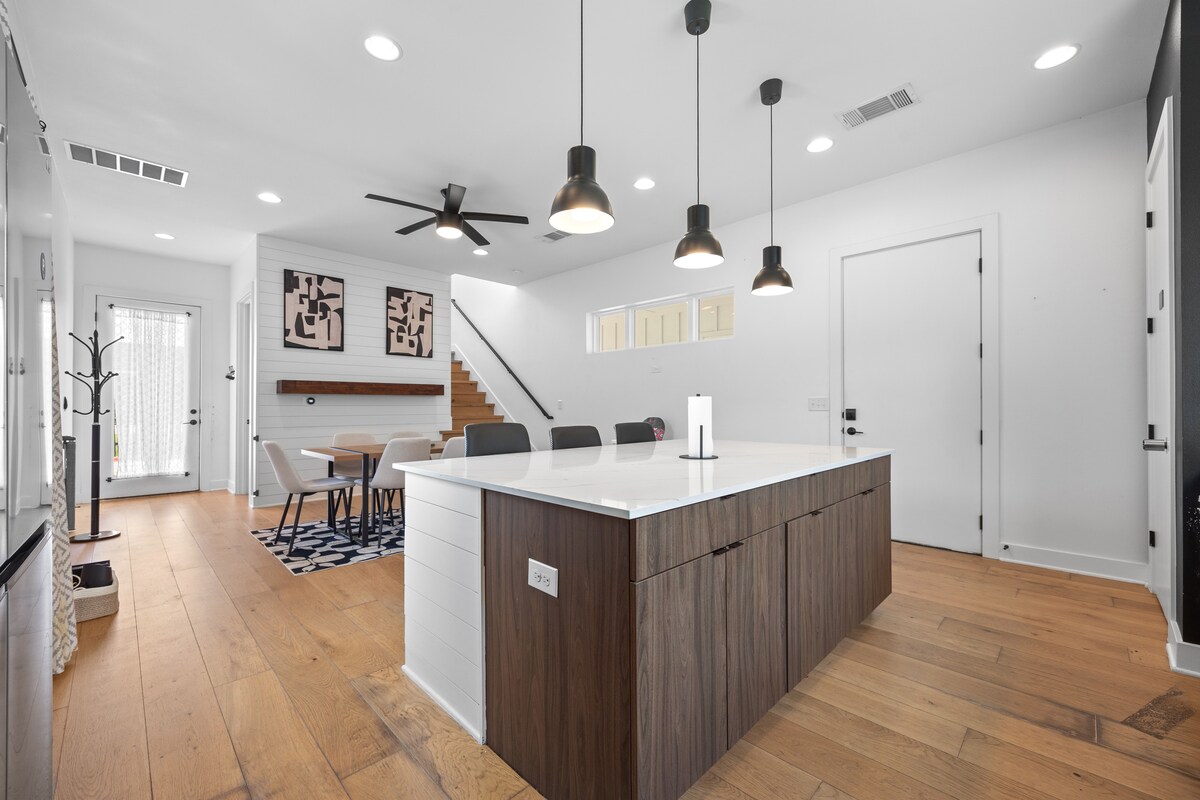Modern 2BR East Austin Stay | Mueller & Downtown
