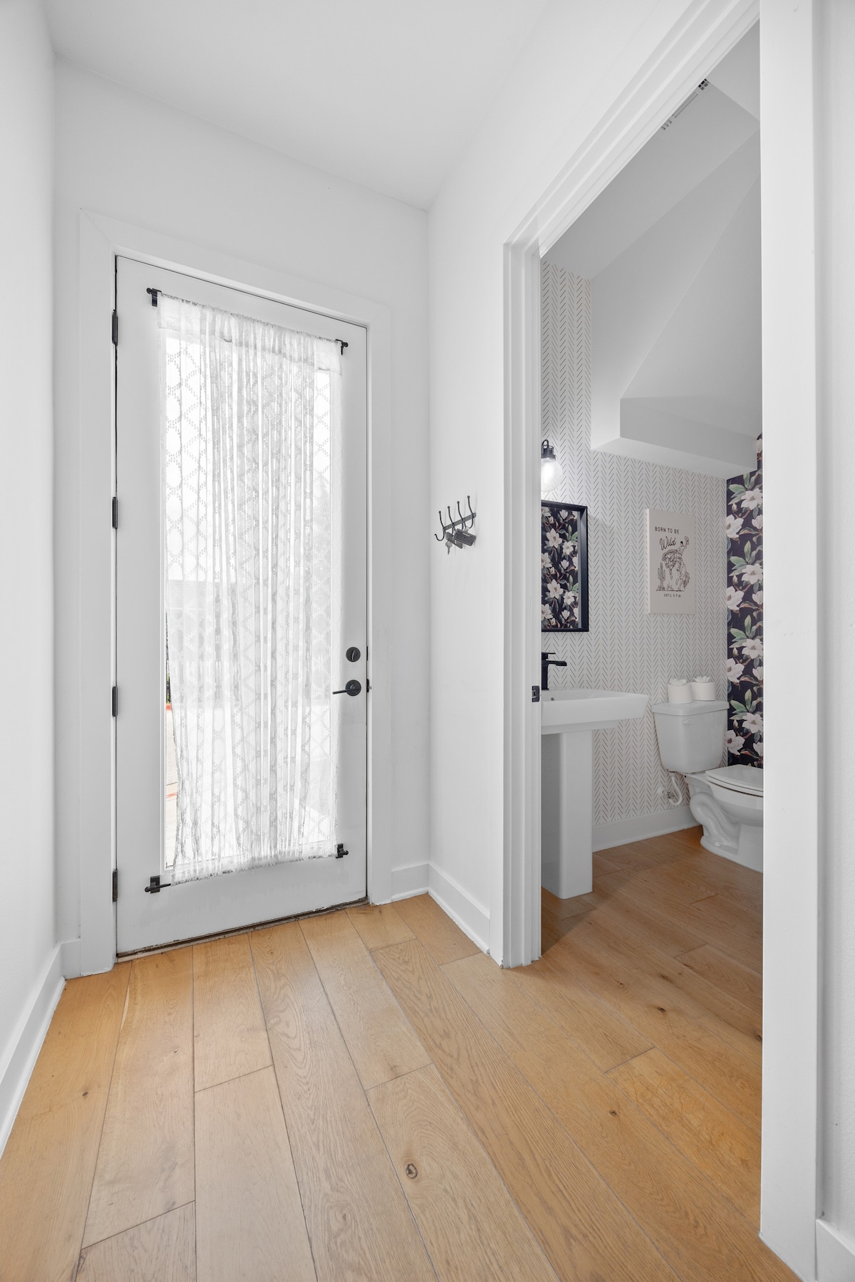 Modern 2BR East Austin Stay | Mueller & Downtown