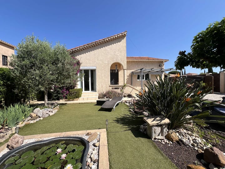 Maison Pour 4 Personnes - Proche Centre De La Lond - La Londe-les-Maures