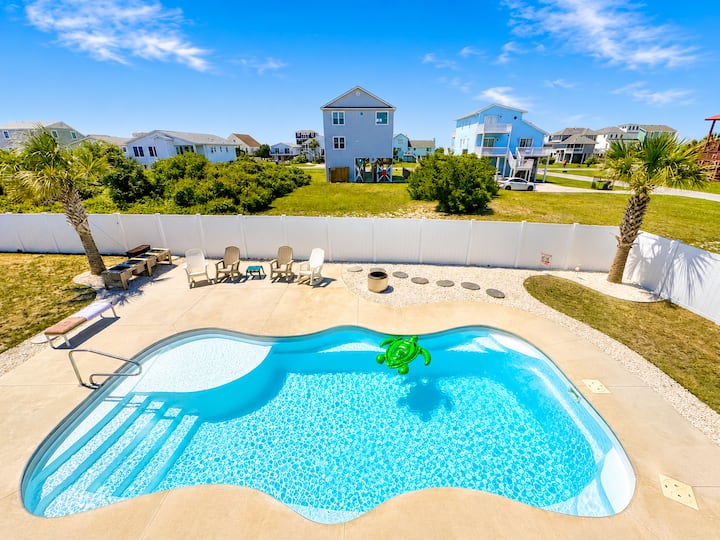 Pool Home Dog Friendly Steps To Beach Sleeps 8 - Oak Island, NC