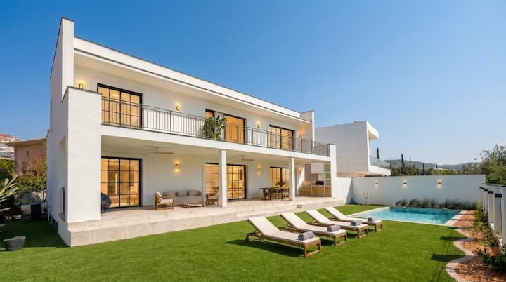 Villa Las Golondrinas New 100% Beach 20 Min. Walk - Sitges