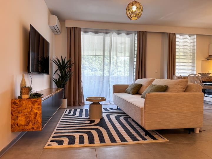 Tahiti City - Proche Ville, Piscine Et Wifi - Tahiti