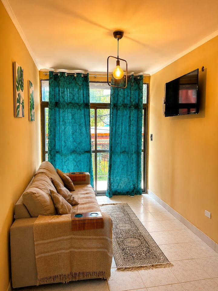 Hogar Con Cocina, Living & Comedor En El Centro - Puerto Iguazú