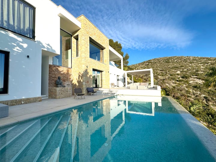 Villa La Suerte - Moraira