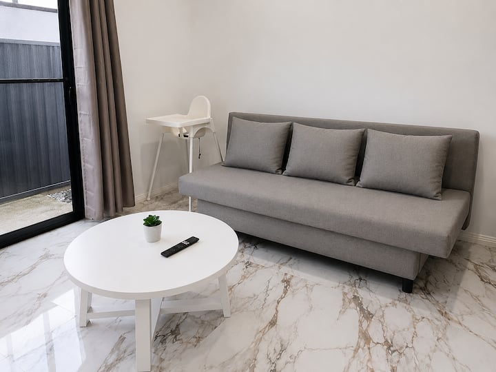Modern Private Granny Flat Free Parking - Windsor, Australia