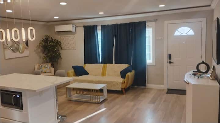 Charming 2br1ba Stay Near Sdsu & Balboa Park - Spring Valley, CA
