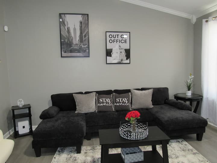 The Cozy Capital Escape - Tallahassee, FL