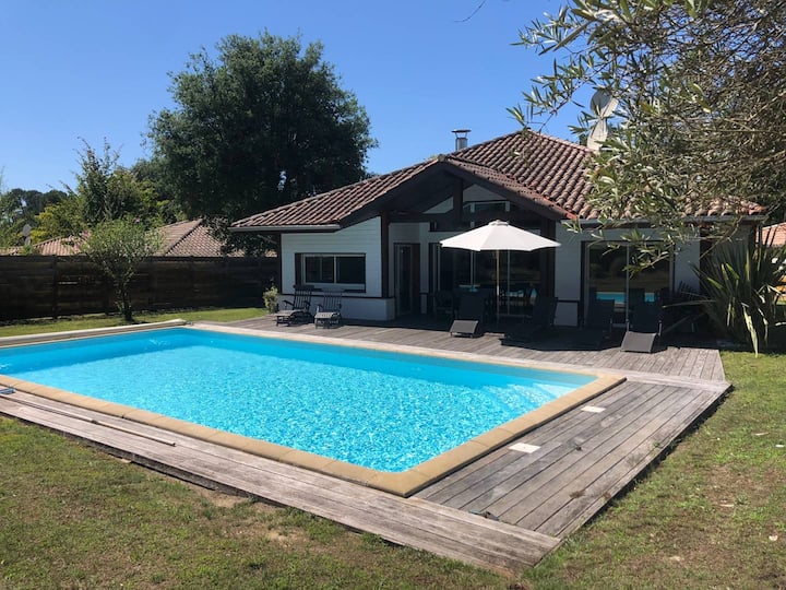 Villa Avec Piscine Et Wifi - 10 Pers. - Messanges