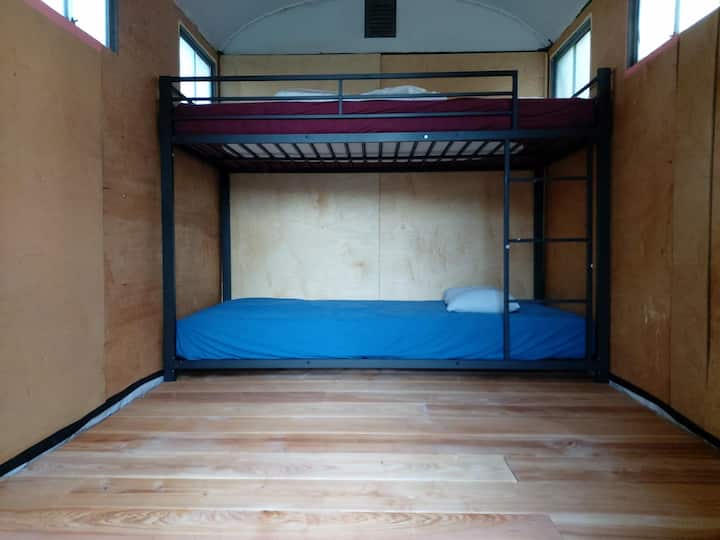 Gemütlicher Bauwagen Für 2 – öKologisch Ausgebaut - Euskirchen