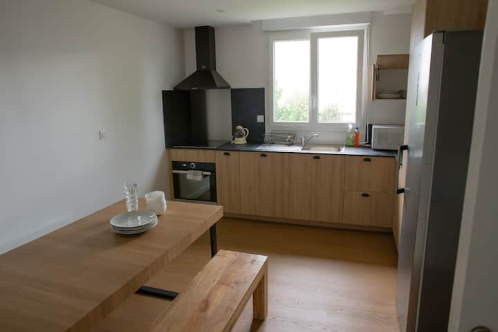 Grande Maison Rénovée - 5 Chambres - Jardin - Brest