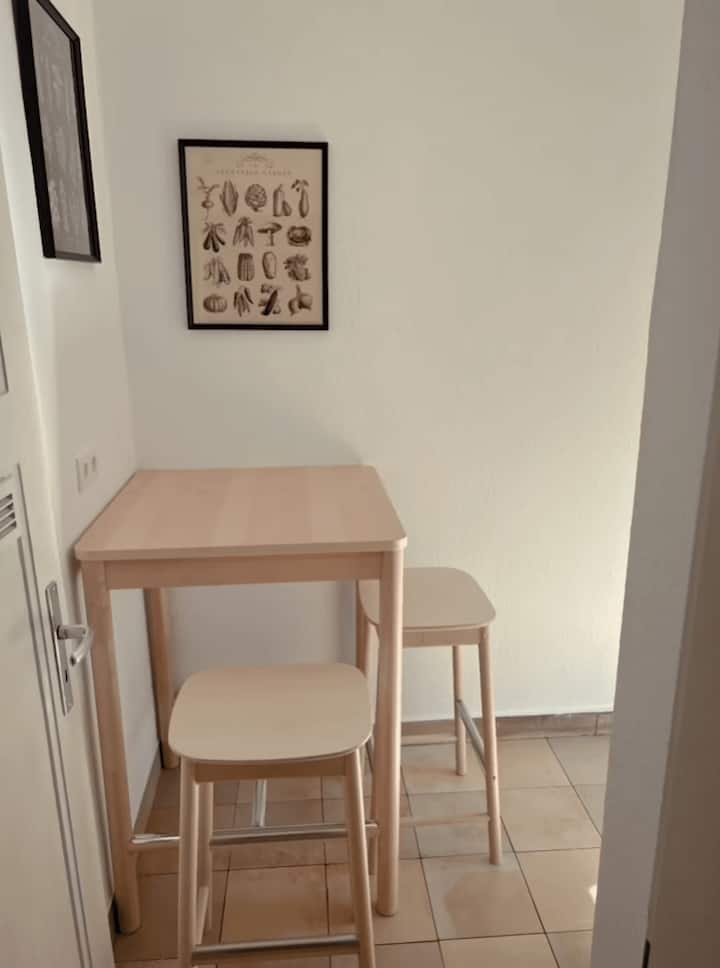 Fancy 2 Bedroom Flat In Frankfurt Westend - Fráncfort del Meno