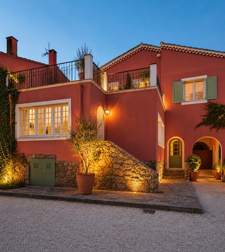 Villa 3 Chambres Avec Terrasse à Saint Tropez - Saint-Tropez