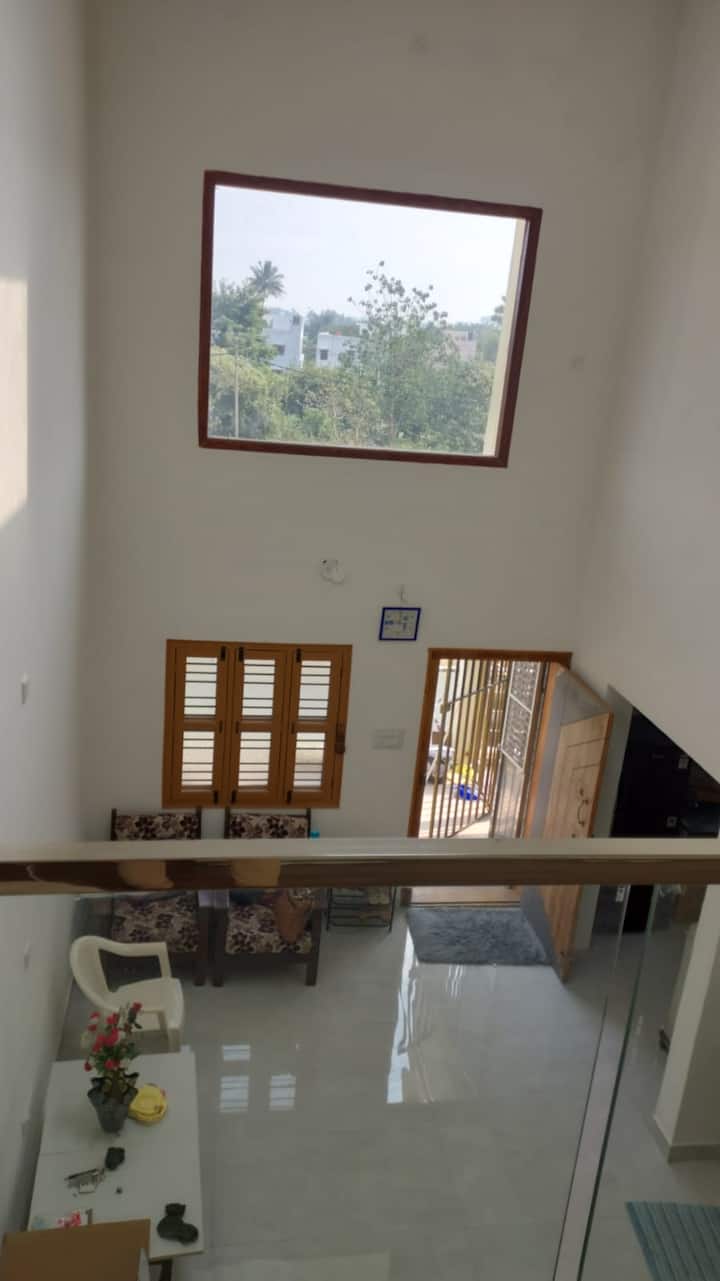A Beautiful Small Loft Villa Facing Park. - Hosur
