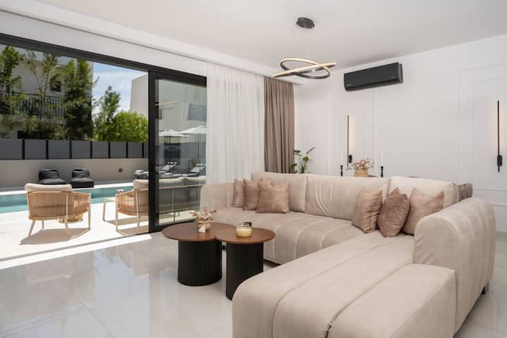 Sunwhite - Villa 3 With Private Pool - Kalamaki