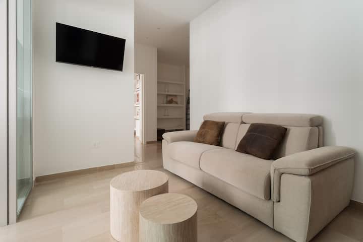 Guesthost - Cozy Balcony Apartment X6 Guastalla - Itália