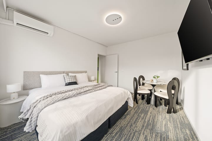 Central St Kilda 2br Retreat, Everything Nearby - Melbourne