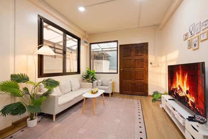 Traditional Thai House | Garden Cinema & Pool  Mrt - 방콕