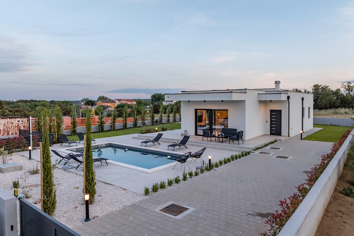 Villa Enija Zadarvillas - ザダル