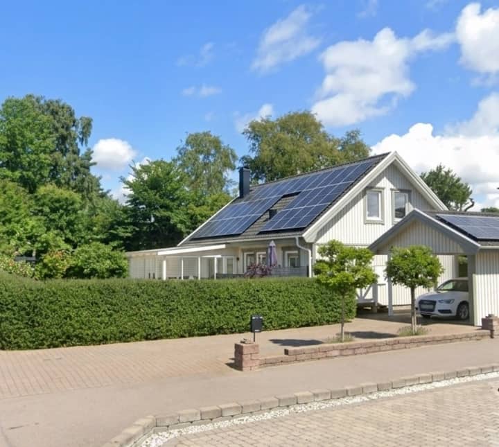 Golfer And Pool Lovers Dream House! - Landskrona