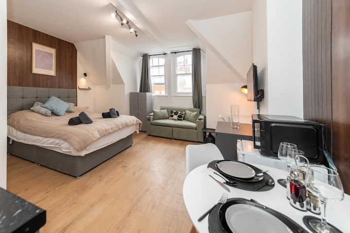 Lumen Kensington - Brand New - Airconditioned - W8 - London