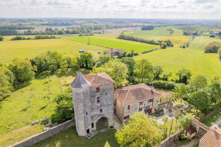 Privatiser Une Demeure Historique Jusqu'à 15 Pers - Charente