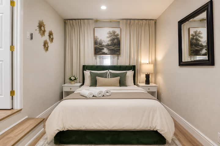 The Hollywood Hillside Getaway - Hollywood, CA