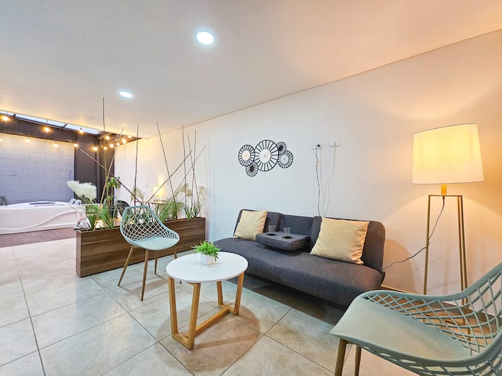 Liv-201 Apartamento - Norte - Chipichape - Jacuzzi - Versalles