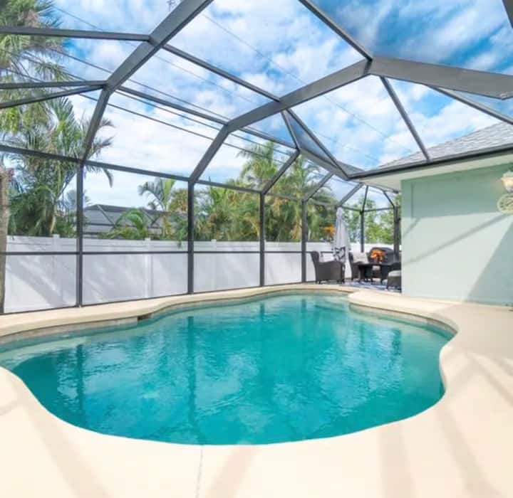 Venice Getaway 3 Bedrooms, Private Heated Pool - Venice, FL