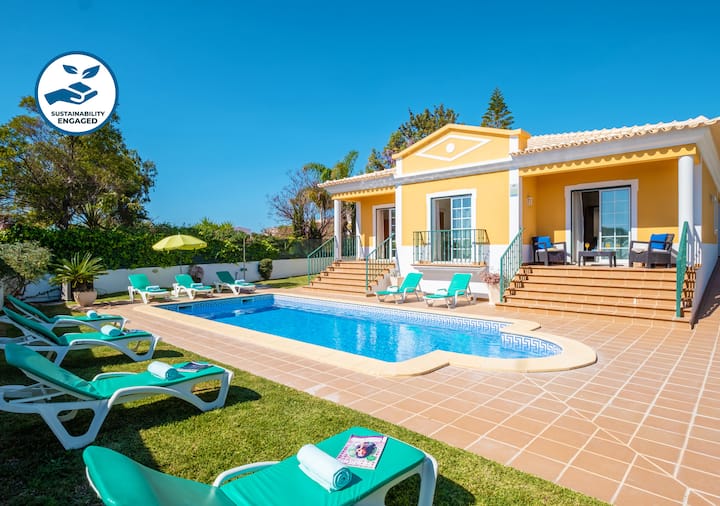 Villa With Heatable Pool And Jacuzzi In Albufeira - Albufeira