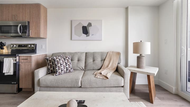Landing | Chic 1bd, Gym - Hialeah, FL