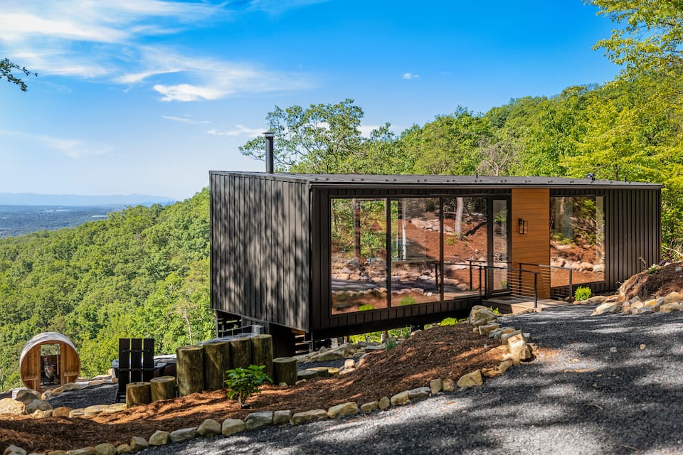 Lovers Lodge, a glass retreat in the Blue Ridge, Luray, Virginia, United States, photo 6 of 10