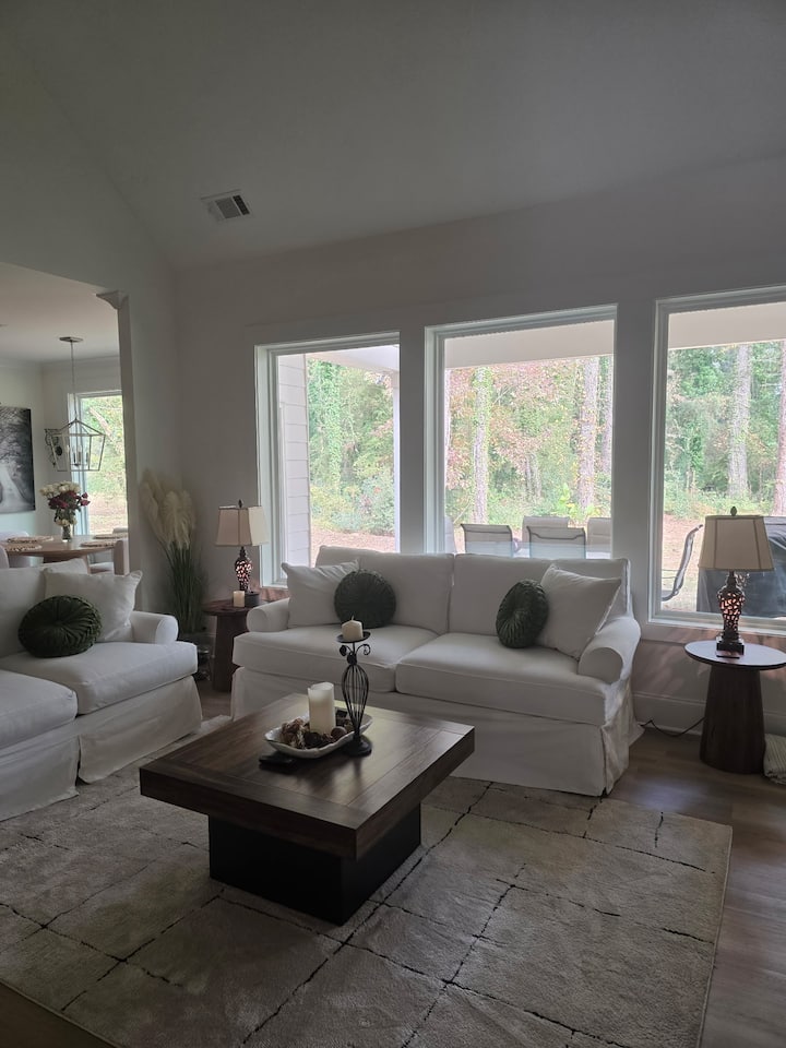 Peaceful Haven Of Luxury - McDonough, GA
