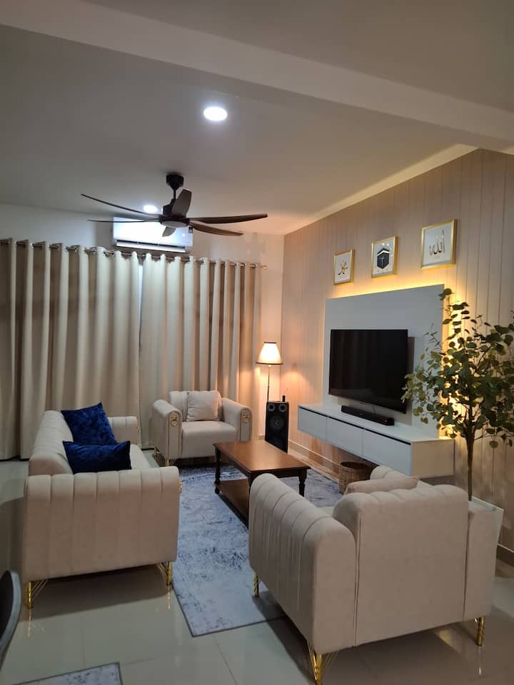 De'hauz Cozy Nature Stay 4 Room 3 Bathroom - Batang Kali