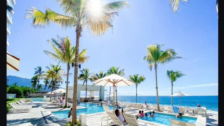 Harbor Studio With Stunning Beach Views - Puerto Vallarta
