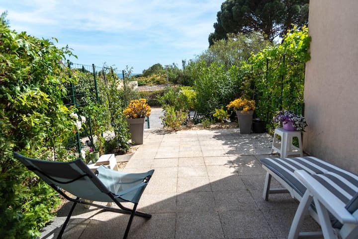 Le Portique T2 4 Personnes En Rez De Jardin à 550m - Le Lavandou
