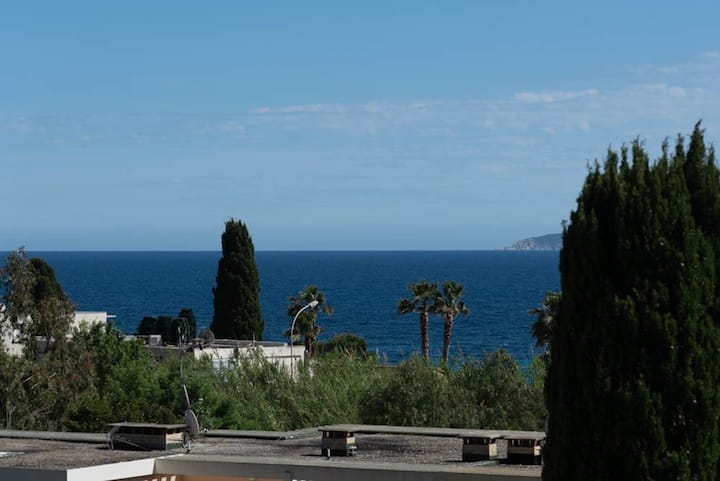 Le Portique, Location T2 Pour 4 Personnes à Aigueb - Bormes-les-Mimosas