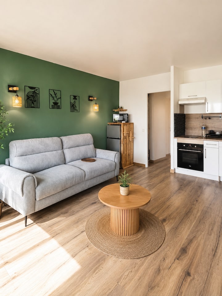 Appartement Cosy à 100 M De La Plage Avec Balcon - Saint-Laurent-du-Var