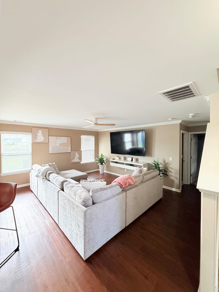 Sleeps 12 | 20 Min To Savannah | 4 Parking Spots - Rincon, GA